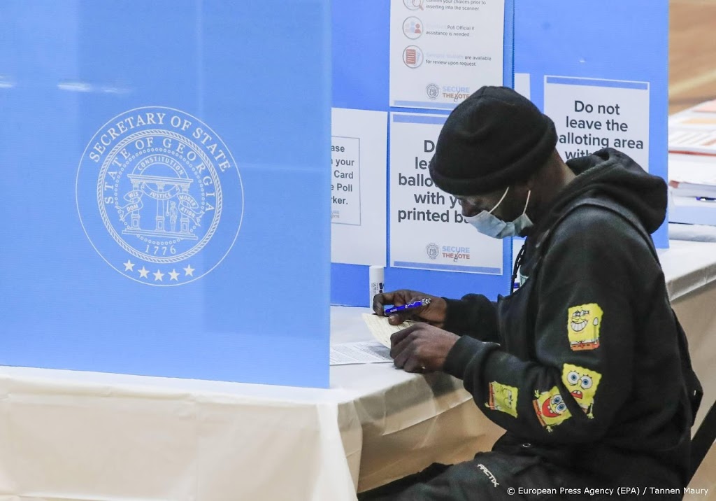 Stembureaus Georgia dicht: Democraten aan kop in eerste cijfers