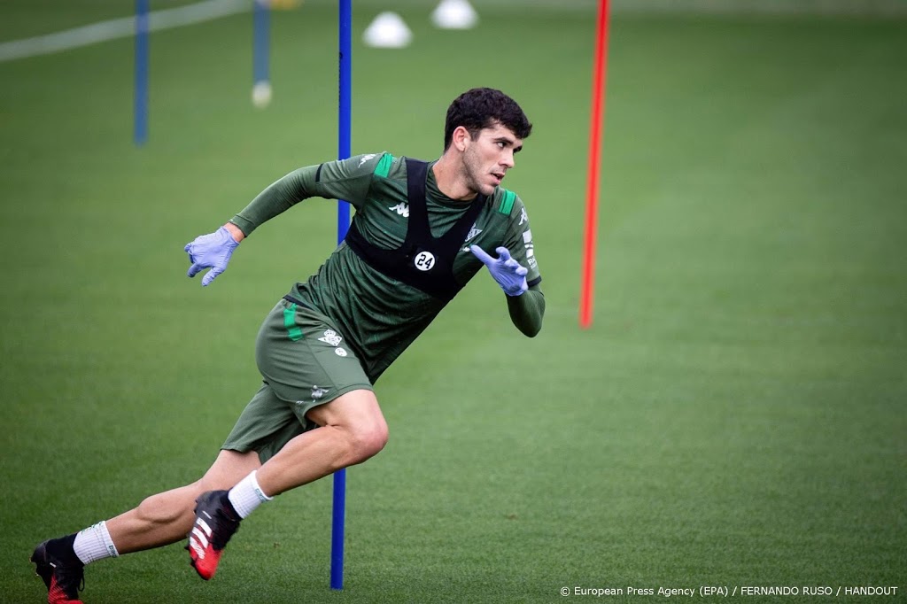 FC Barcelona verhuurt middenvelder Aleñá aan Getafe