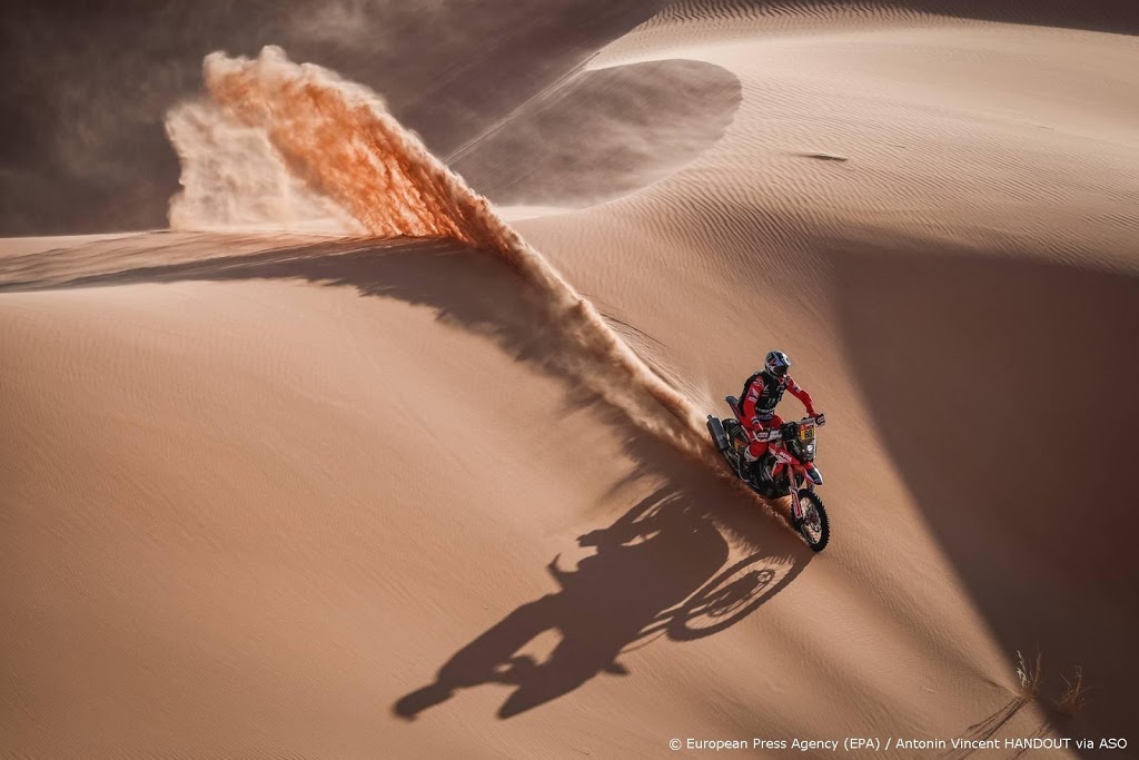 Derde zege op een rij voor Al-Attiyah in Dakar Rally