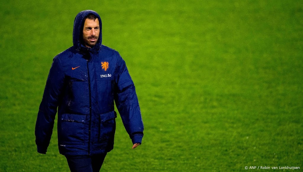 Van Nistelrooij als assistent met Oranje naar EK
