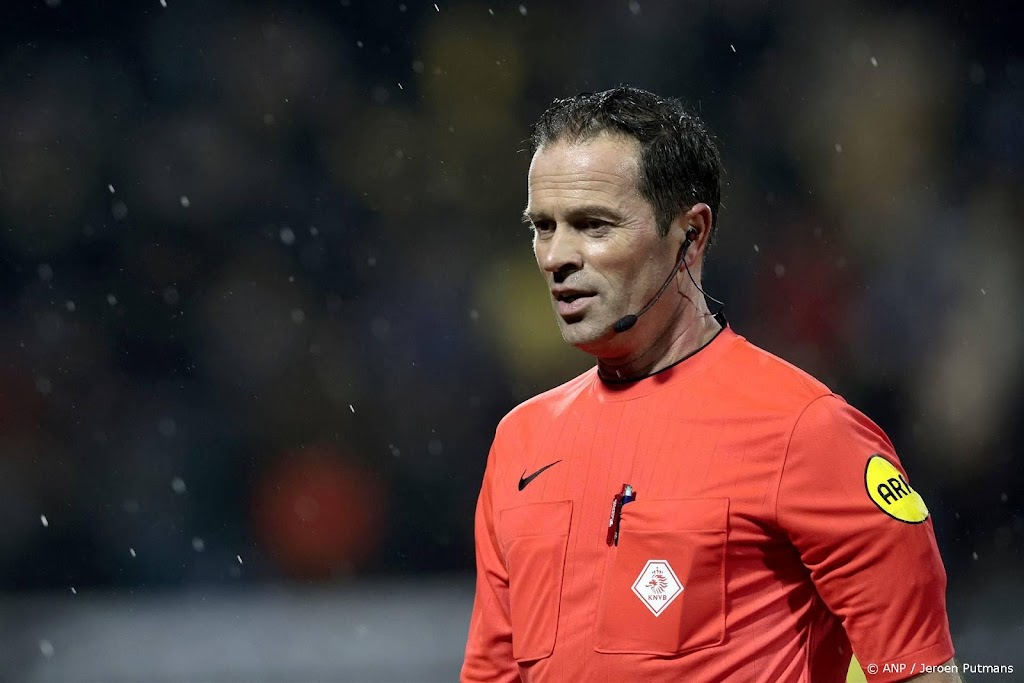 Makkelie en Nijhuis fluiten topduels bij hervatting Eredivisie