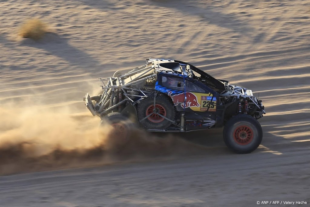 Titelverdediger Sainz stapt uit Dakar Rally