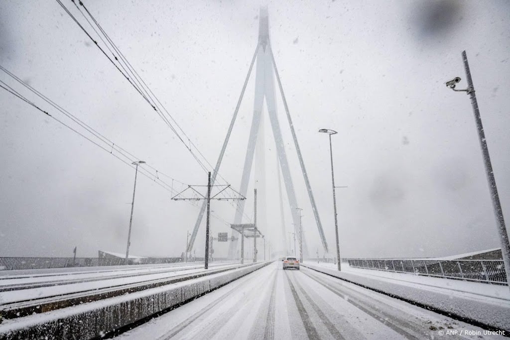 In meerdere regio's opnieuw geen bussen om gladheid