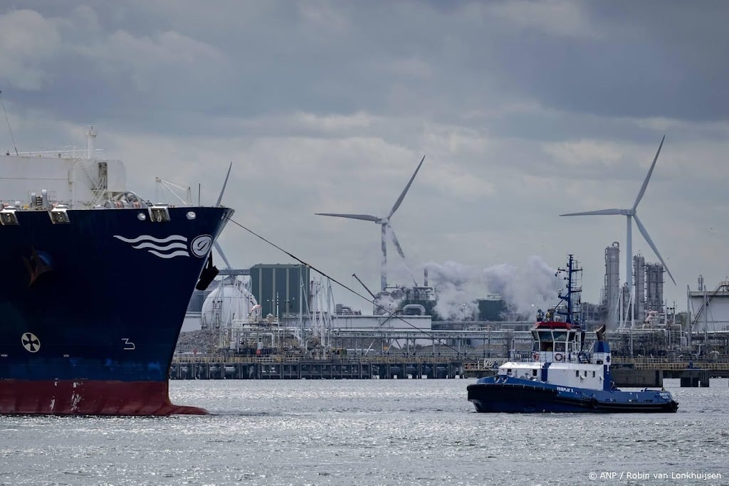 Terminals in Rotterdamse haven dinsdag opnieuw een paar uur dicht