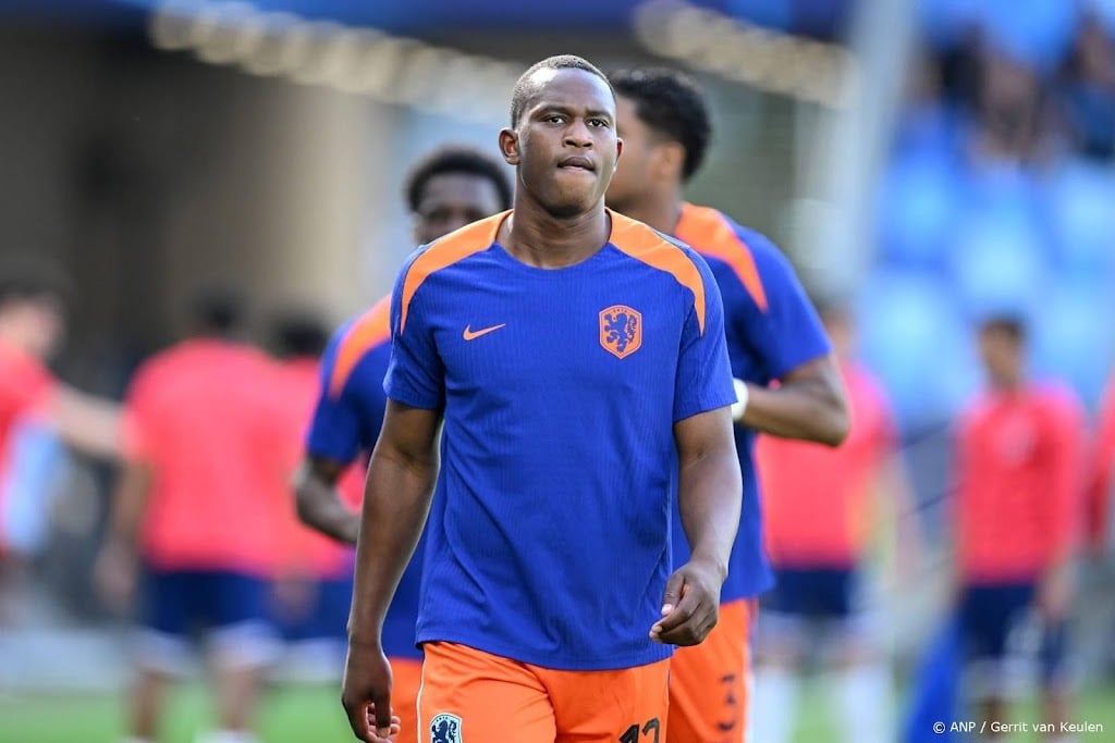 Feyenoord verhuurt verdediger Kasanwirjo aan Fortuna Sittard