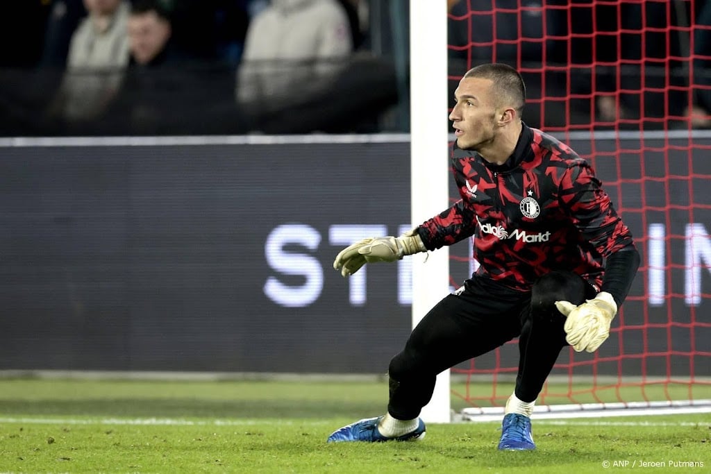 Feyenoord-doelman Andreev maakt seizoen af bij Lech Poznan
