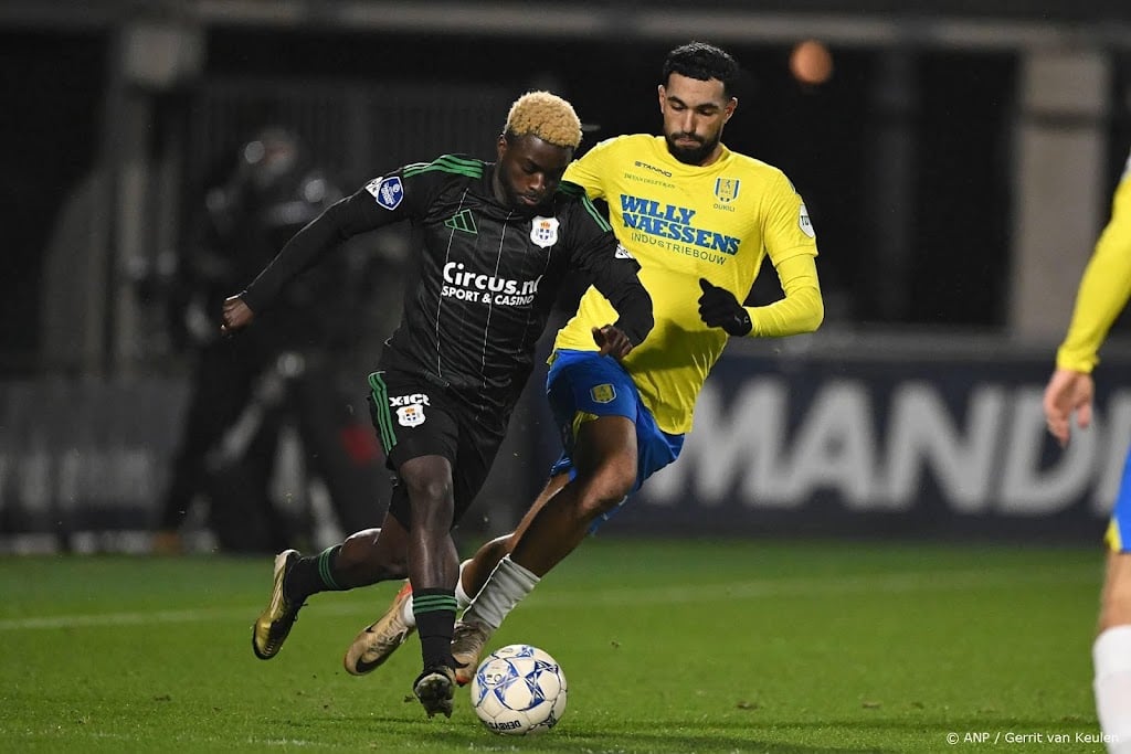 PEC Zwolle ontbindt contract aanvaller Manu