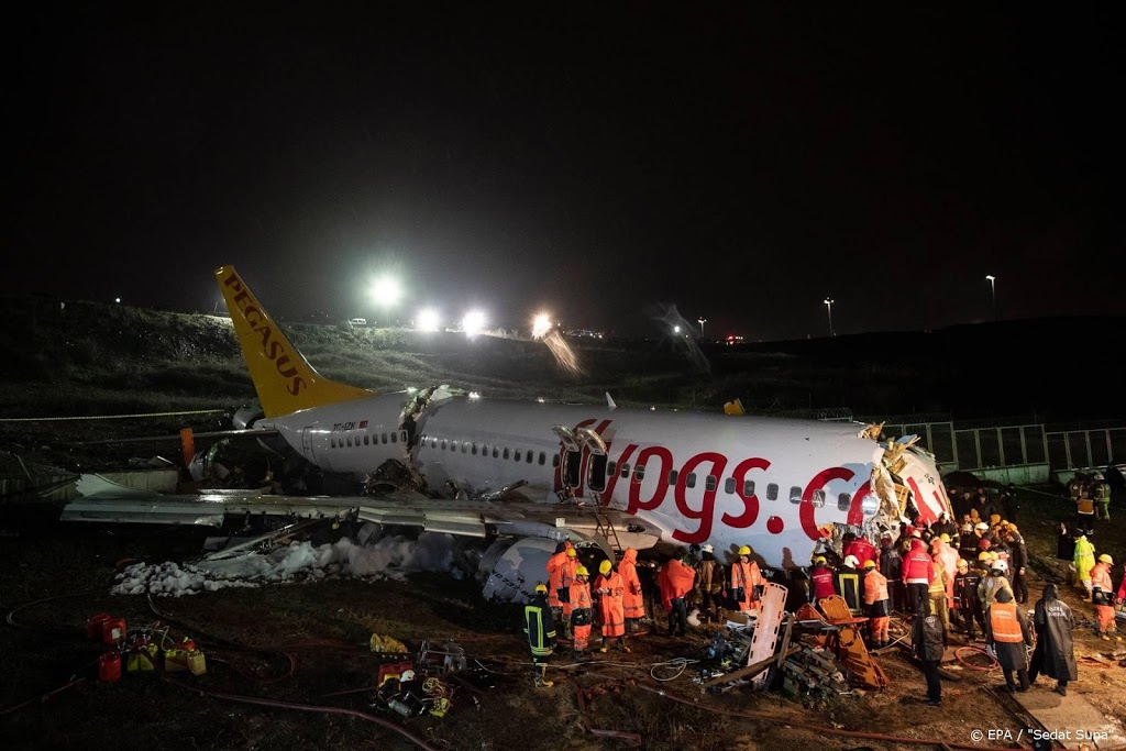 Dodental vliegtuigcrash Istanbul loopt op