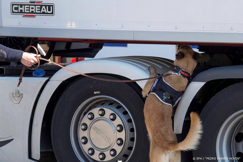 Bom gevonden aan vrachtwagen in Noord-Ierland
