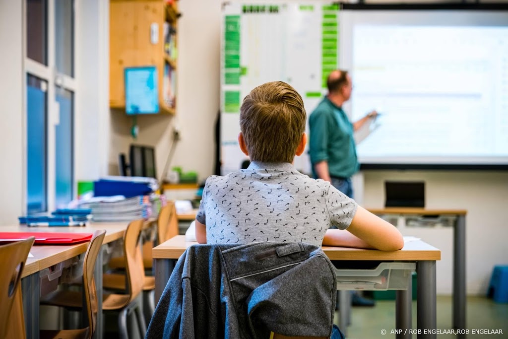 OMT: basisschoolkinderen met klachten moeten toch thuisblijven