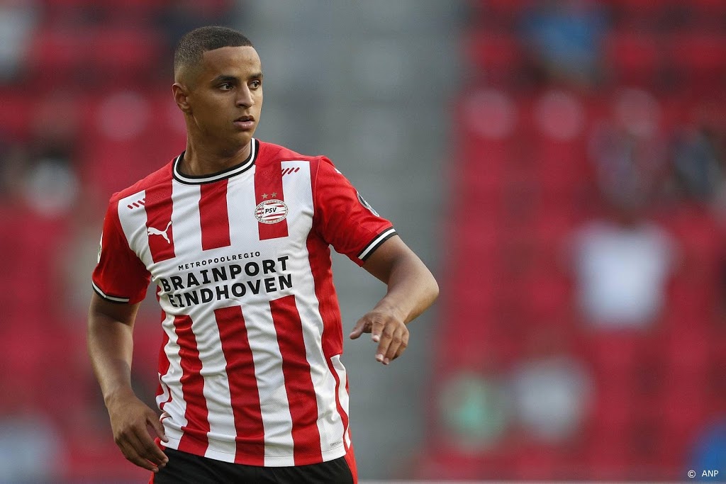 PSV-trainer Schmidt kiest voor Ihattaren in plaats van Thomas