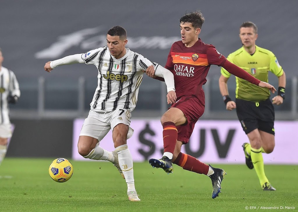Juventus verslaat en passeert AS Roma in Serie A