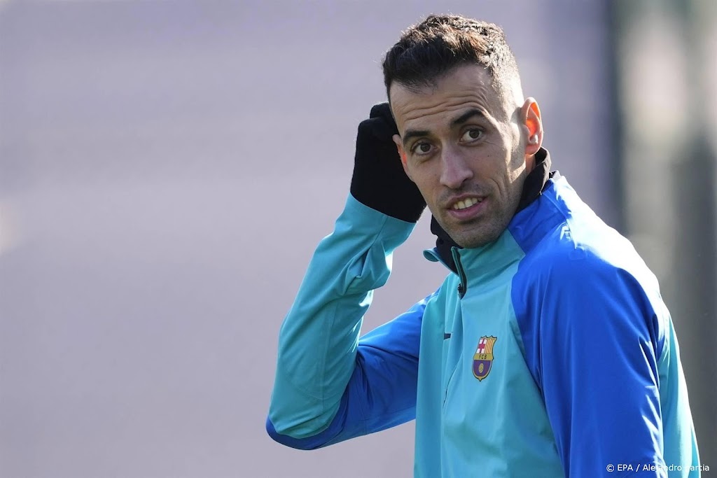 Enkelblessure houdt Busquets voorlopig aan de kant bij Barcelona