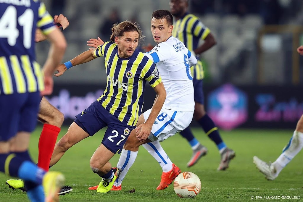 Turkse voetbalwedstrijden uitgesteld vanwege aardbevingen