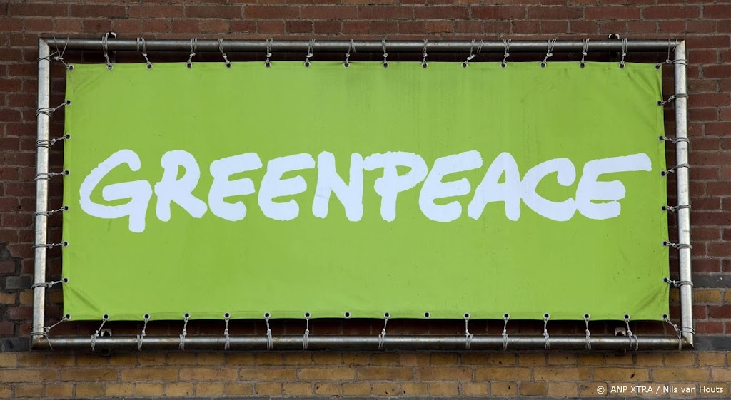 Greenpeace breidt actie op boorplatform uit ondanks bevel rechter