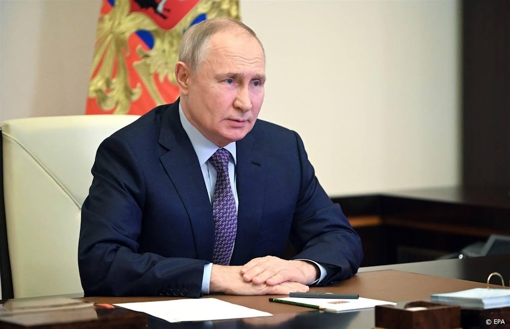 Russische militairen helpen in Syrië met puinruimen