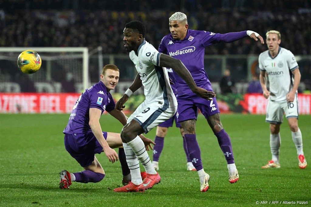 Inter mist kans op koppositie door zware nederlaag bij Fiorentina