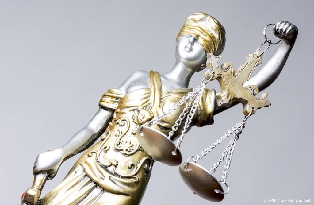 Duo krijgt zes jaar cel voor aanslag op Rotterdamse advocaat