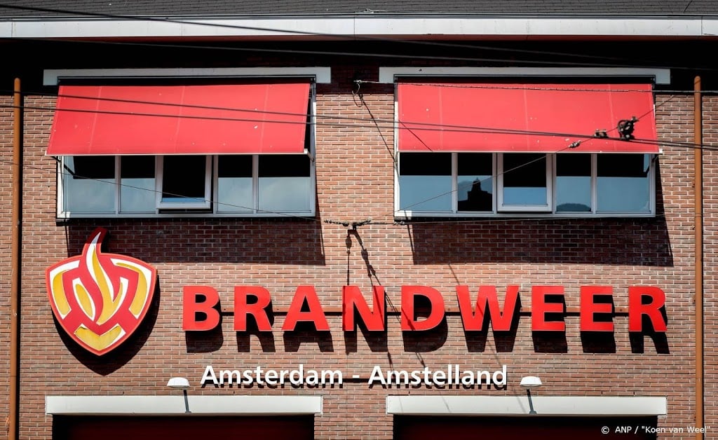 Brandweer vindt beknelde bestuurder door eCall in auto