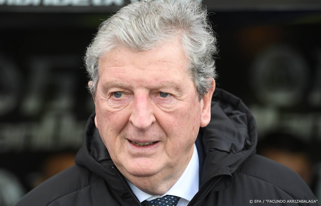 Hodgson (72) ook volgend seizoen trainer van Crystal Palace