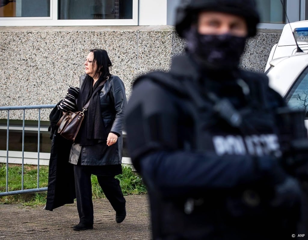 'Feest in vliegtuig Taghi op weg naar Nederland'
