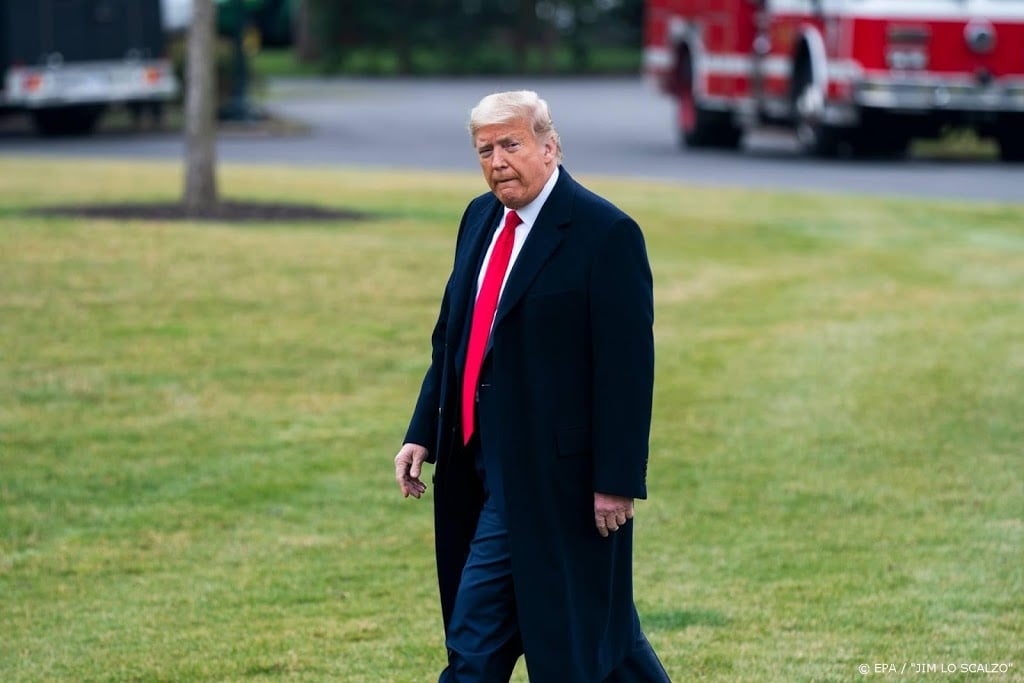 Trump trekt miljarden uit voor coronabestrijding