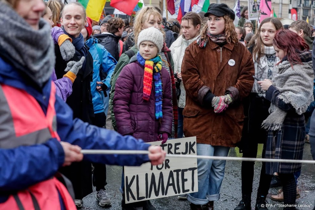 3400 klimaatbetogers gaan met Greta Thunberg door Brussel