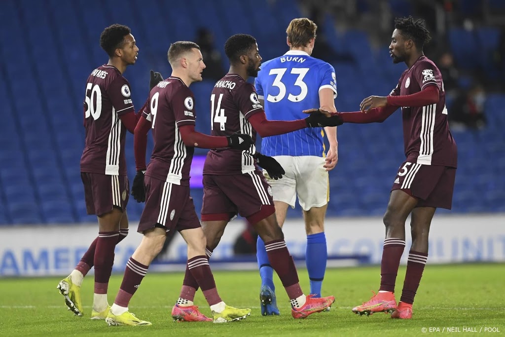 Leicester City wint dankzij late treffer in Brighton