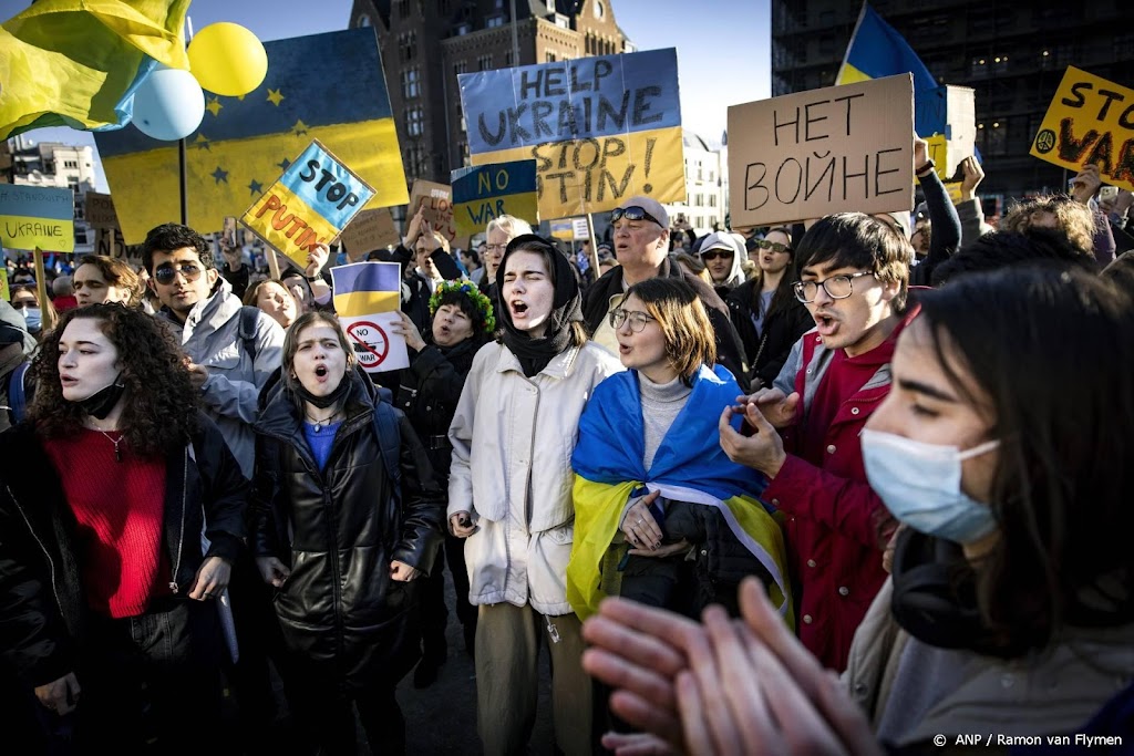 Dam stroomt vol met actievoerders voor Oekraïne