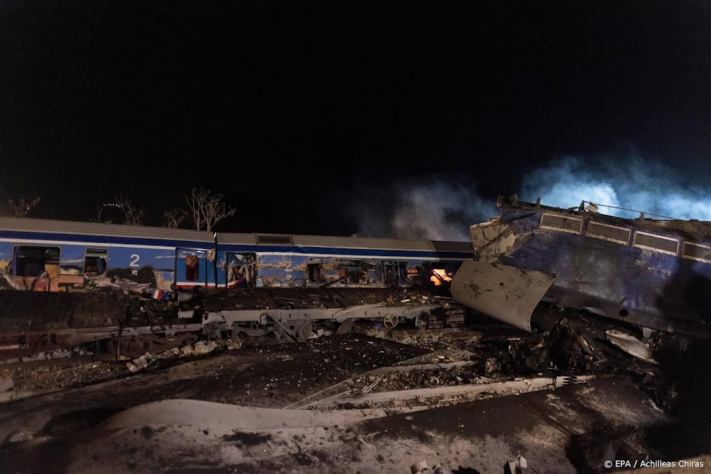 Stationschef Griekse treinramp blijft vastzitten tot proces