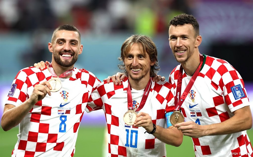 Modric (37) blijft voetballen voor Kroatië