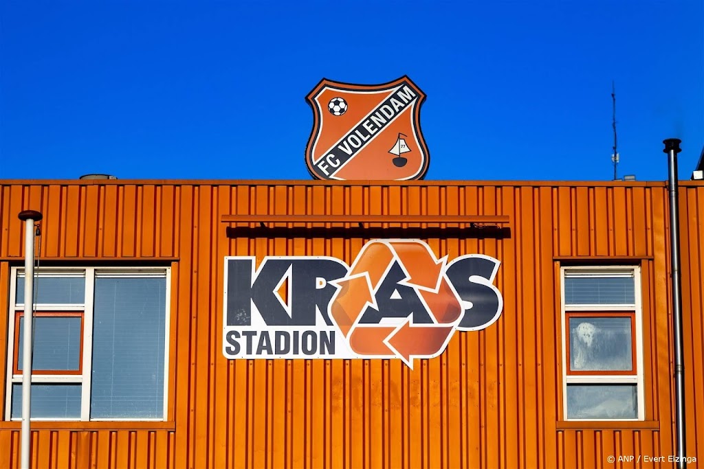 OM vervolgt twee mannen om mishandeling agent na FC Volendam-NEC
