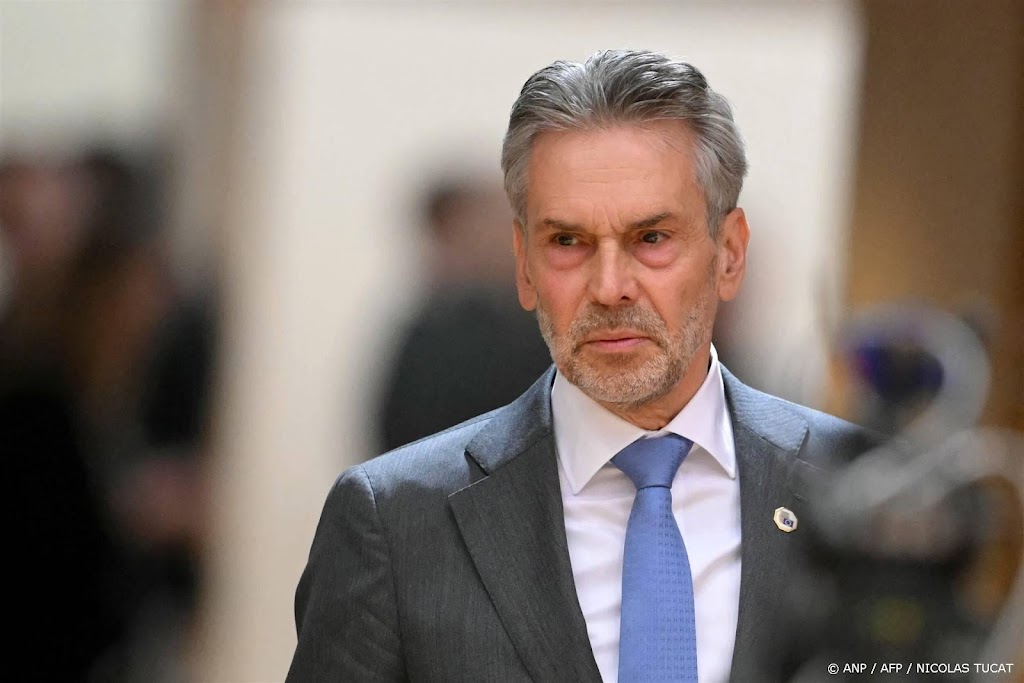 Schoof: Von der Leyen moet verder kunnen werken aan defensieplan