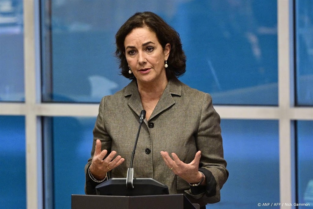 Halsema: erotisch centrum 'misschien' goed voor komst bedrijven