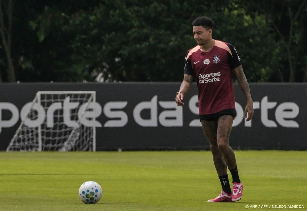 Middenvelder Lingard wordt ploeggenoot van Depay bij Corinthians