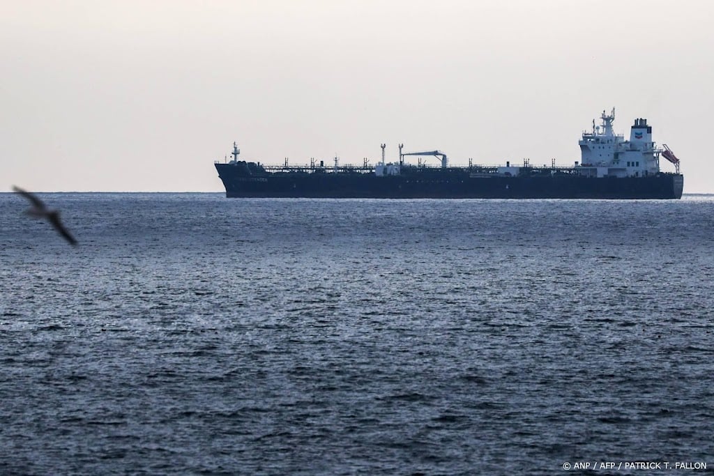 AFP: sinds maandag slechts negen vrachtschepen door Straat Hormuz