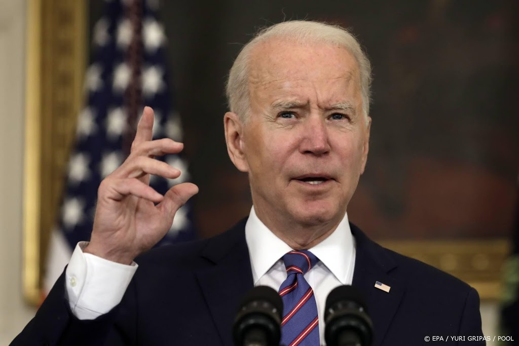 Biden: alle volwassen Amerikanen kunnen snel prik krijgen