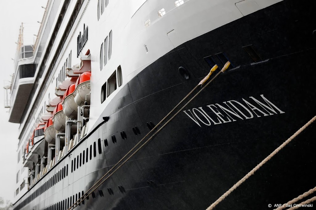 Eerste 100 Oekraïners aan boord van cruiseschip Rotterdam