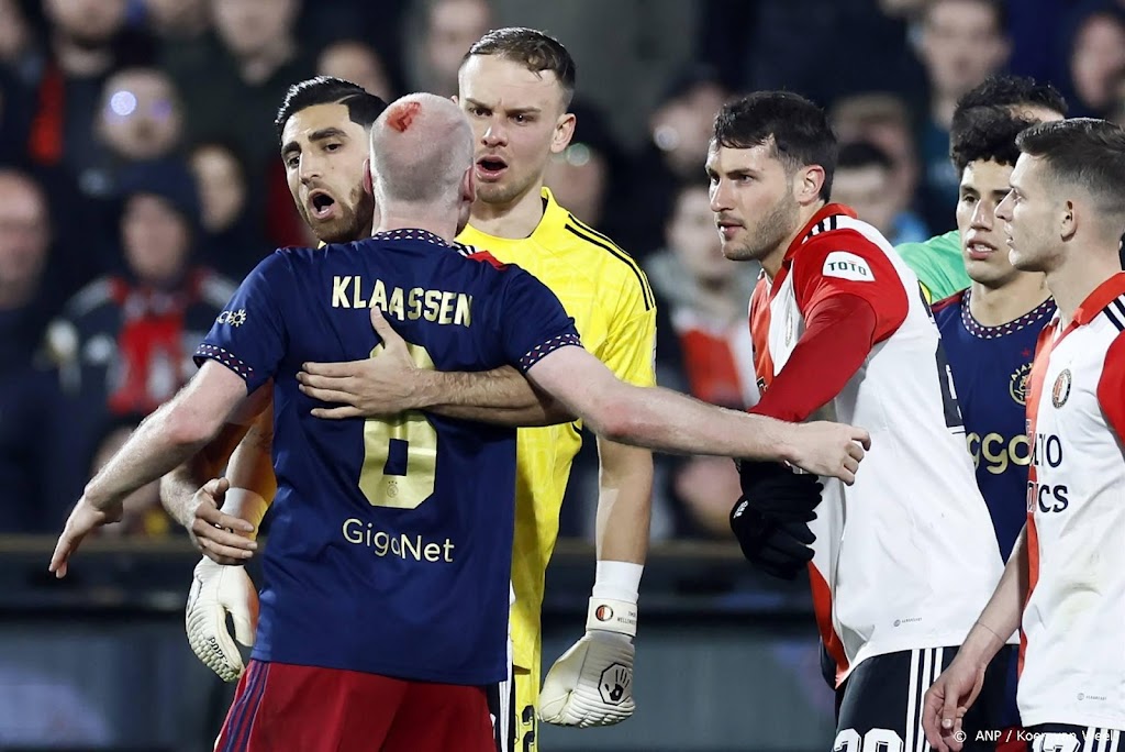 FIFA-baas Infantino gruwt van incident bij Feyenoord - Ajax