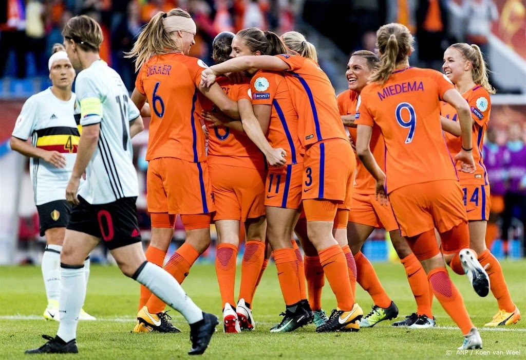 Voetbalsters spelen uitzwaaiwedstrijd voor WK tegen België