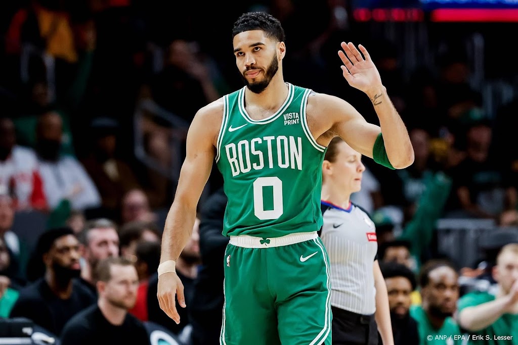 Boston Celtics met moeite naar 61e zege in NBA