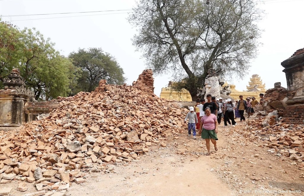 Noodweer teistert aardbevingsgebied in Myanmar