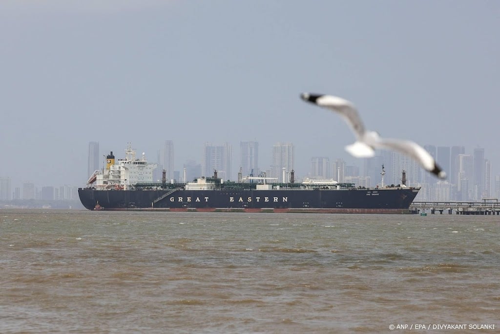 Bloomberg: scheepvaartverkeer door Straat van Hormuz neemt toe