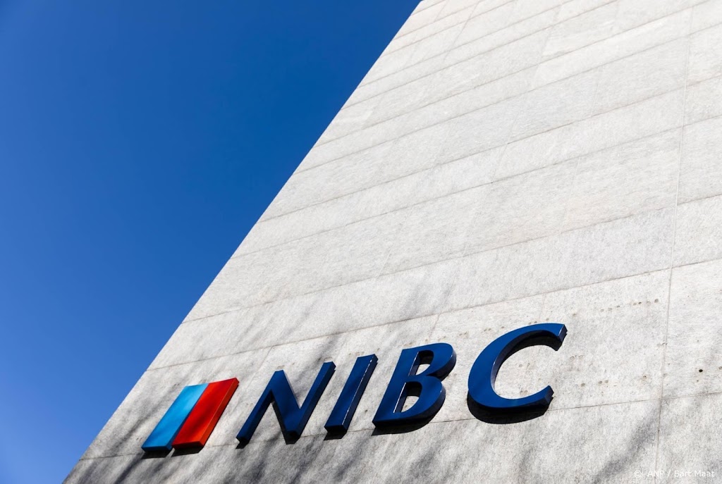 Beleggers schikken met NIBC over berichtgeving overname zakenbank