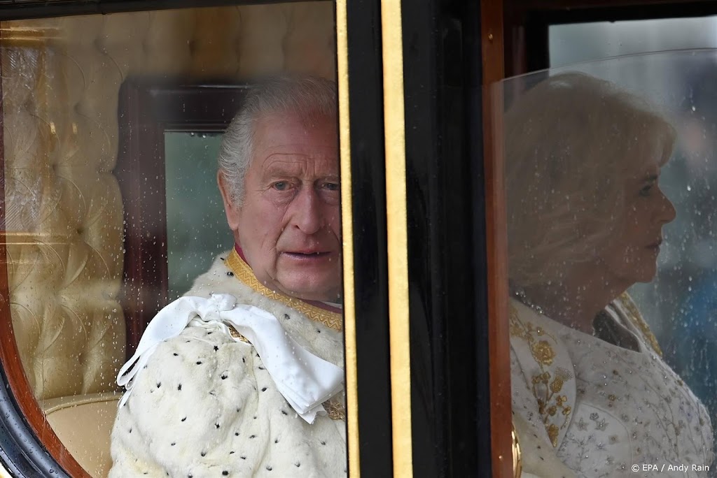 Ook Camilla gekroond en daarmee officieel koningin