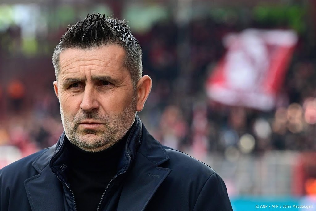Voetbalclub Union Berlin ontslaat na een half jaar coach Bjelica
