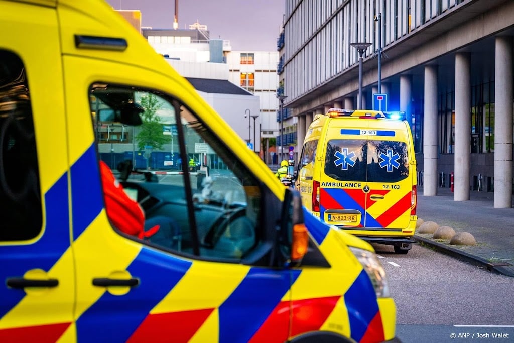 Hulpdiensten na evacuatievlucht cruiseschip aangekomen bij LUMC