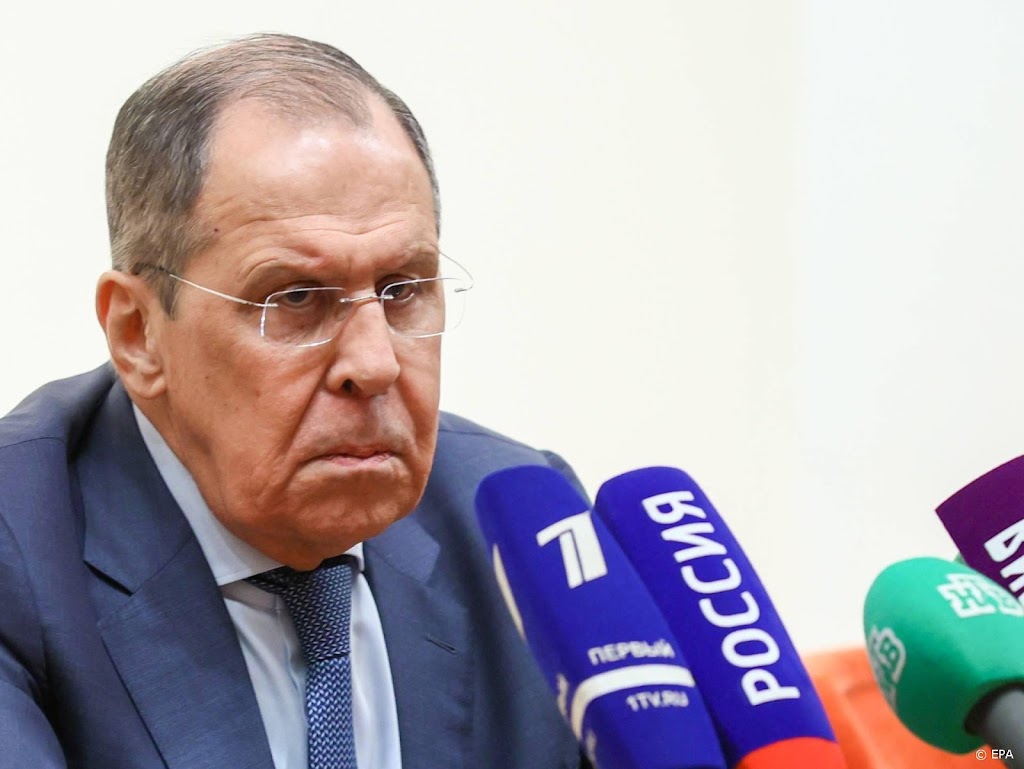 Lavrov noemt sluiten luchtruim door buurlanden Servië vijandig
