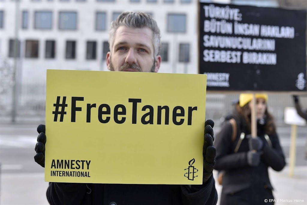 Ex-voorzitter Amnesty in Turkije vrijgesproken van terrorisme