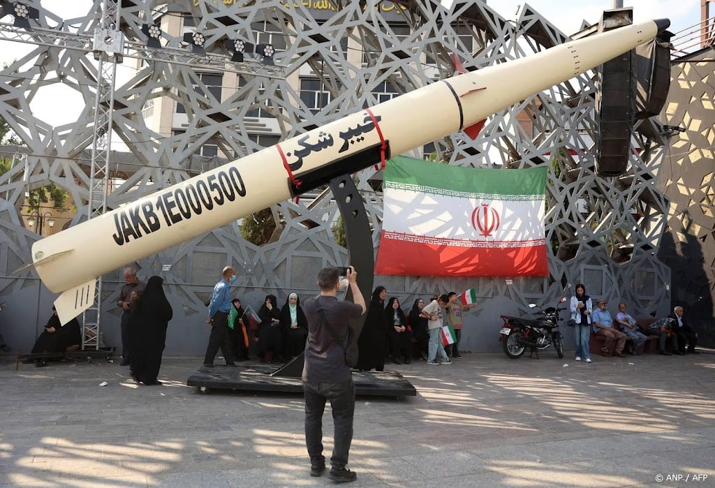 Iran: aanvallen op Amerikaanse bases in Koeweit en Bahrein